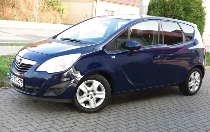 Opel Meriva cena 19900 przebieg: 140000, rok produkcji 2011 z Pruszków małe 466